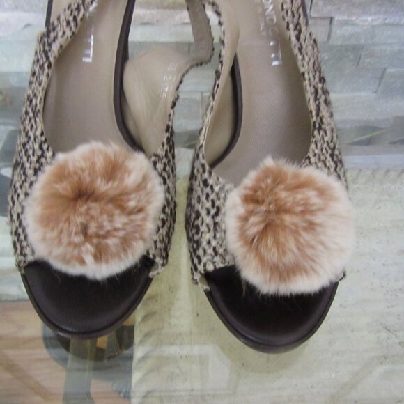 Via Condotti Italian Leather Brown/White Open Toe Slingback Shoes in Size 9M - Picture 3 of 5